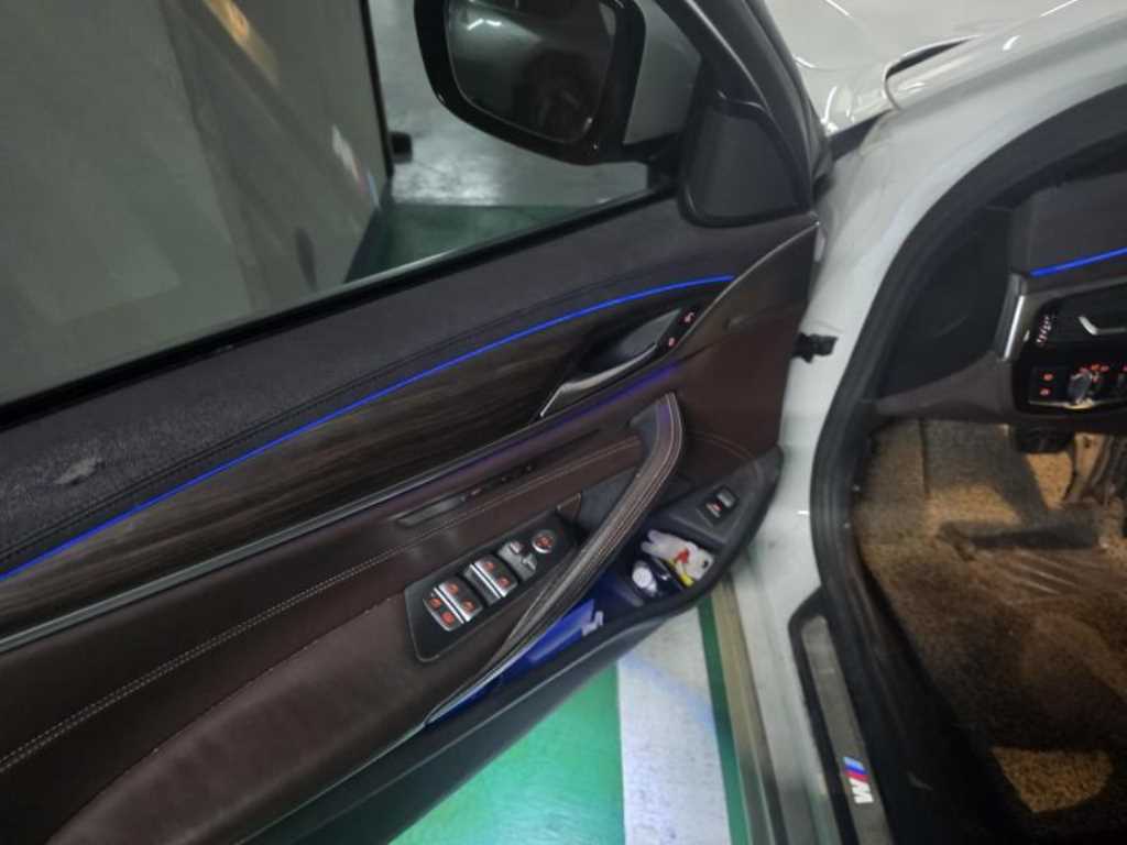 BMW 5 Series - Vista 7