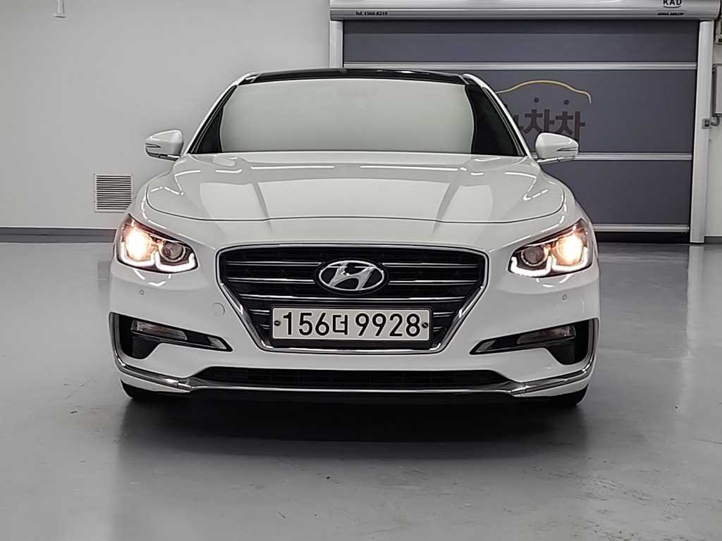 HYUNDAI Grandeur - Vista 2