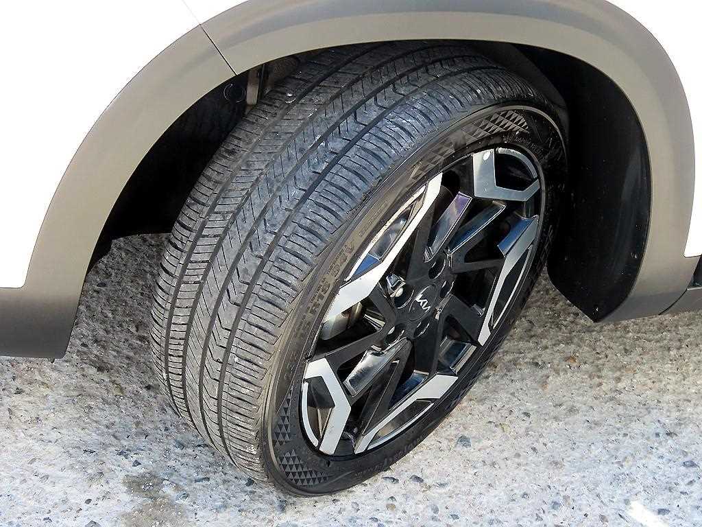 KIA Seltos 2023 Blanco - Importación desde Corea - HF Imports Iquique - Foto 20