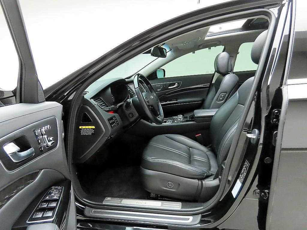 KIA K9 - Vista 12