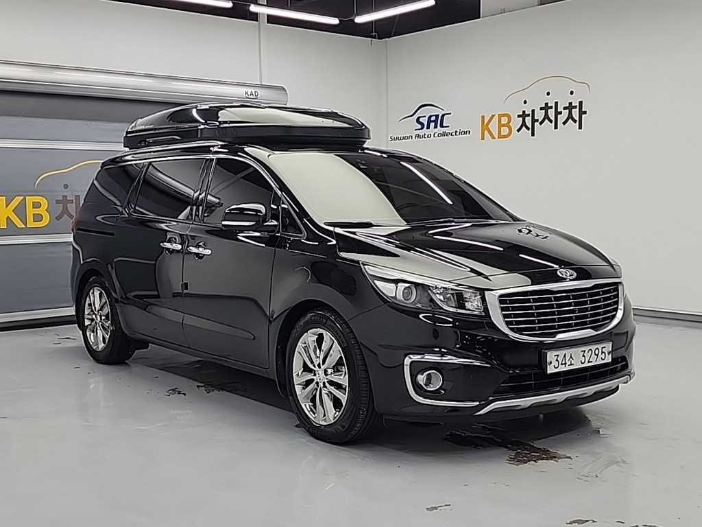 KIA Carnival - Vista 4