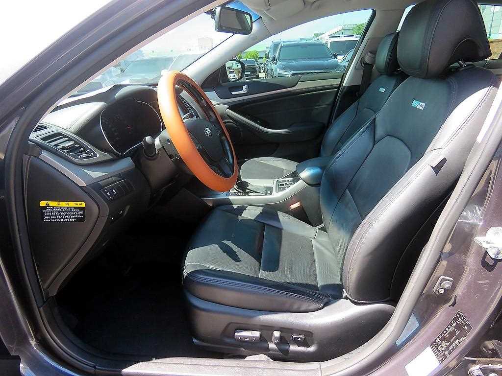 KIA K7 - Vista 5