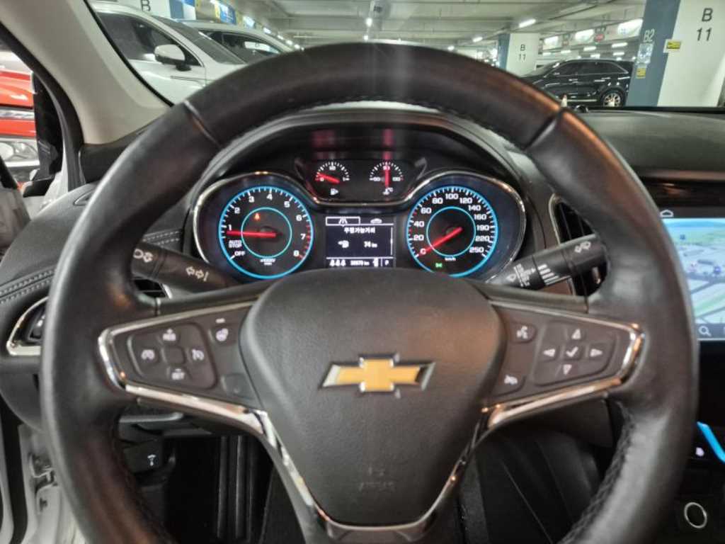 Chevrolet Cruise - Vista 7