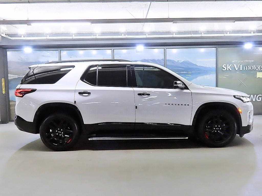 Chevrolet Travers - Vista 3