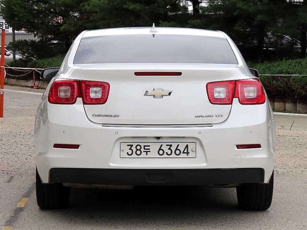 Chevrolet Malibu - Vista 4