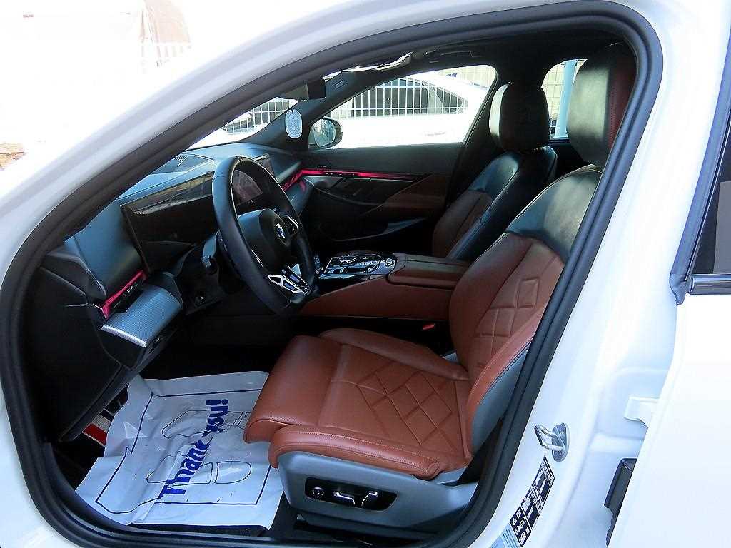BMW 5 Series - Vista 5
