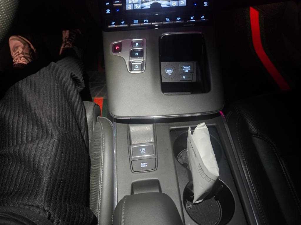 HYUNDAI Grandeur - Vista 7