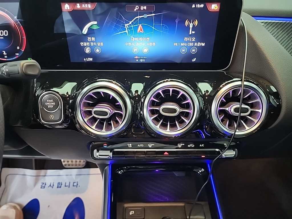 Mercedes Benz GLA Class - Vista 10