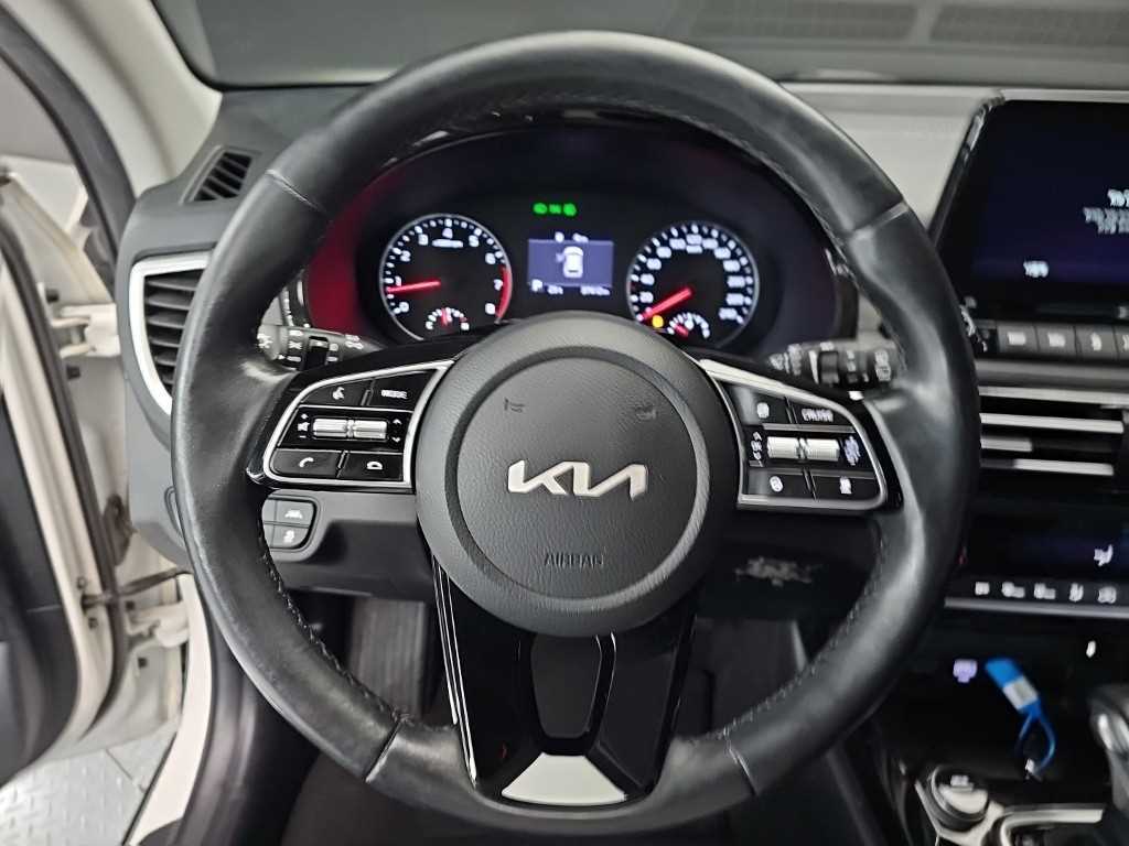 KIA Seltos - Vista 9