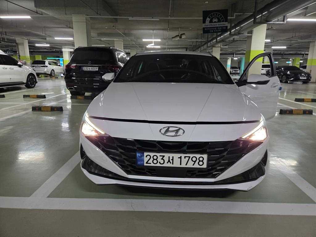 HYUNDAI Avante 2021 Blanco - Importación desde Corea - HF Imports Iquique - Foto 1