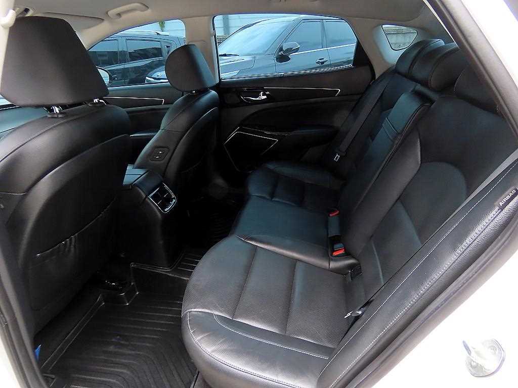 KIA K7 - Vista 6