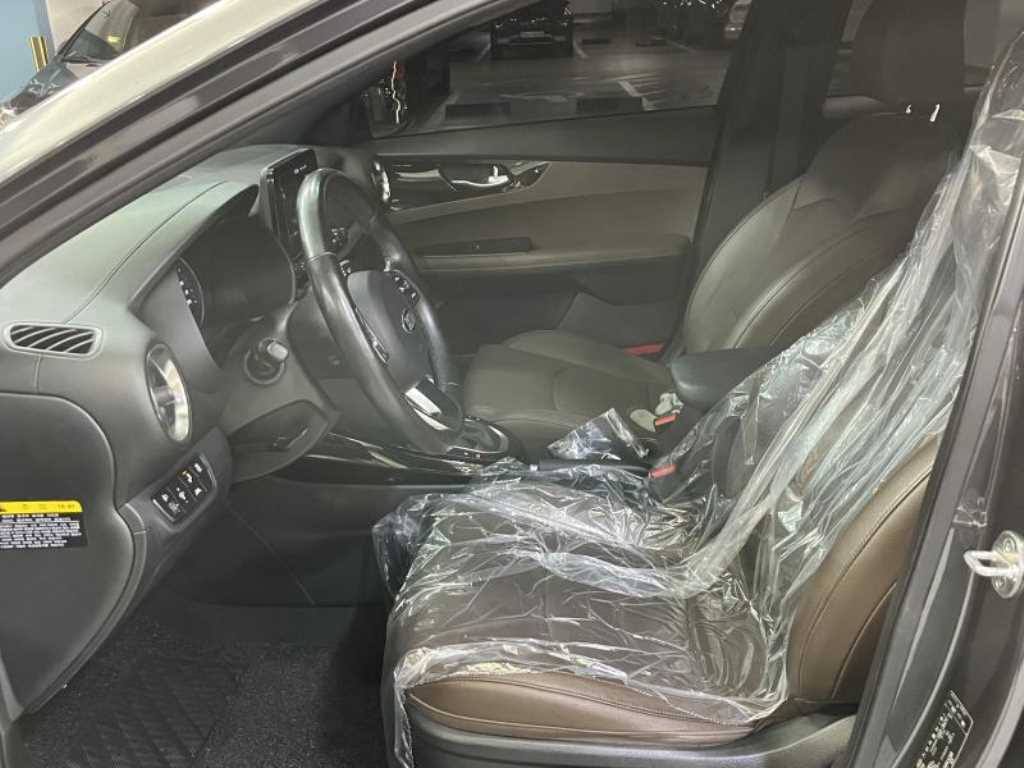 KIA K3 - Vista 11