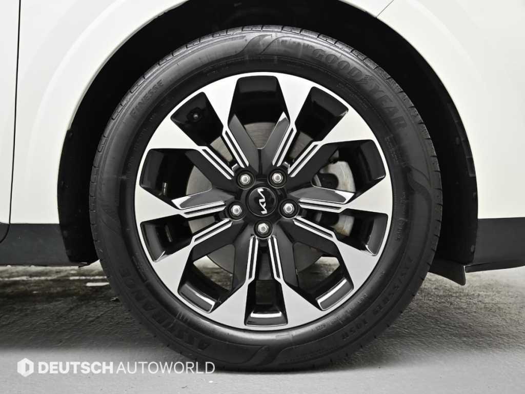 KIA Carnival - Vista 5