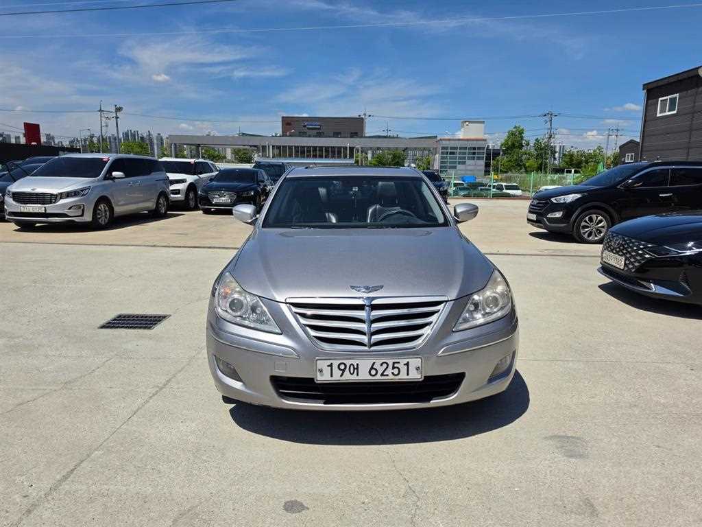 HYUNDAI Genesis 2010 Plateado - Importación desde Corea - HF Imports Iquique - Foto 1