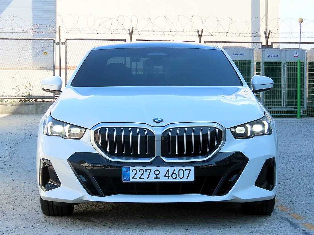 BMW 5 Series 2024 - Importación desde Corea - HF Imports Iquique - Foto 1