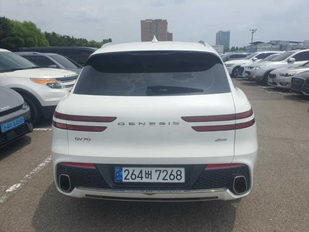 Genesis GV70 - Vista 4