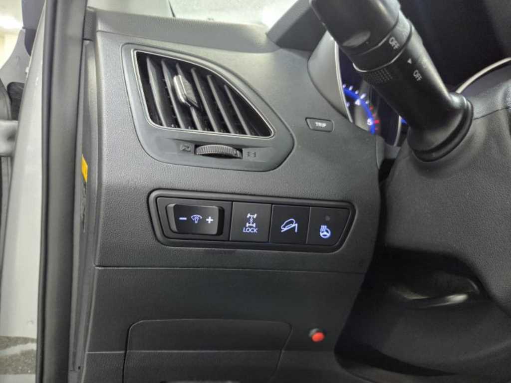 HYUNDAI Tucson - Vista 10