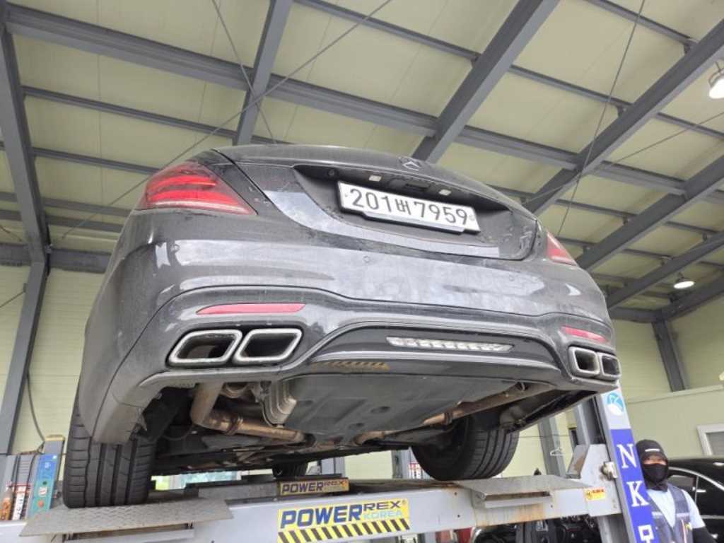 Mercedes Benz S Class - Vista 2