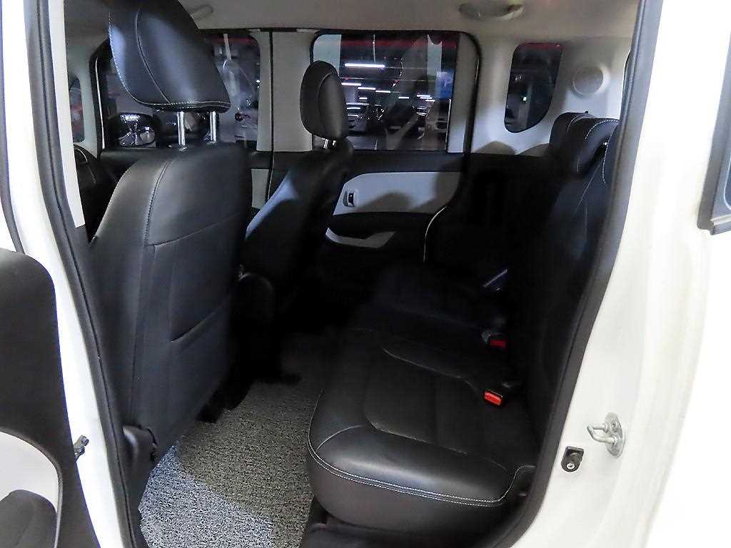 KIA Ray - Vista 7