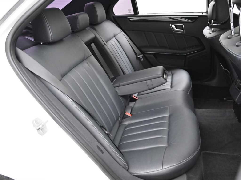 Mercedes Benz E class - Vista 12