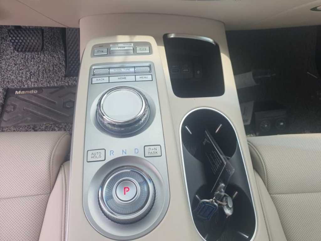 Genesis GV70 - Vista 12