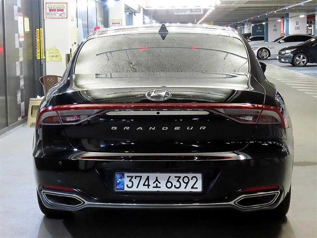 HYUNDAI Grandeur - Vista 6