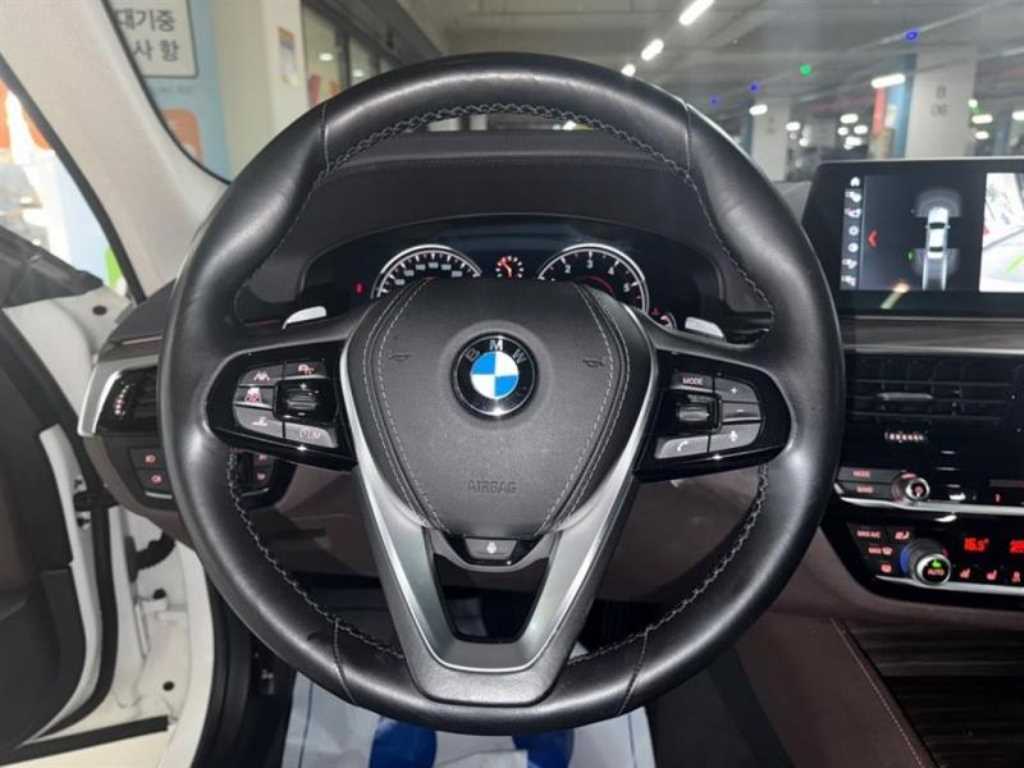 BMW 5 Series - Vista 8