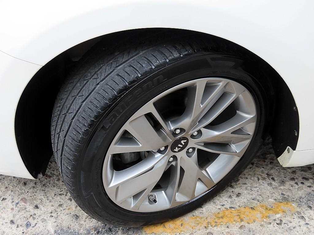 KIA K7 2017 Blanco - Importación desde Corea - HF Imports Iquique - Foto 20