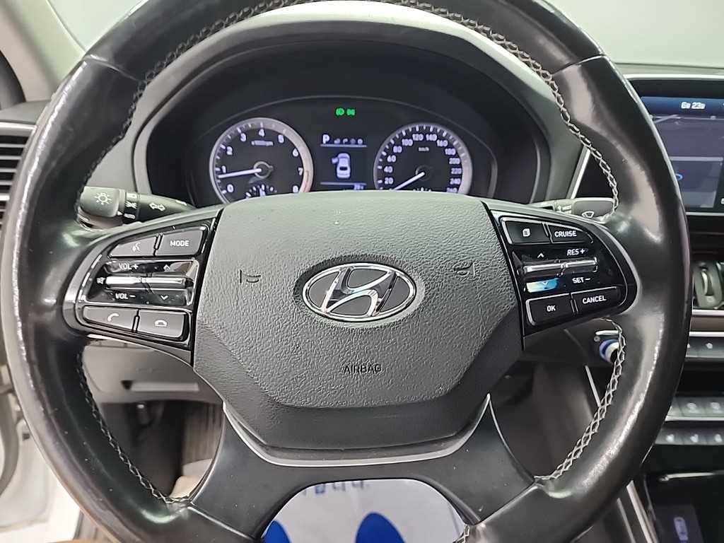 HYUNDAI Grandeur - Vista 9