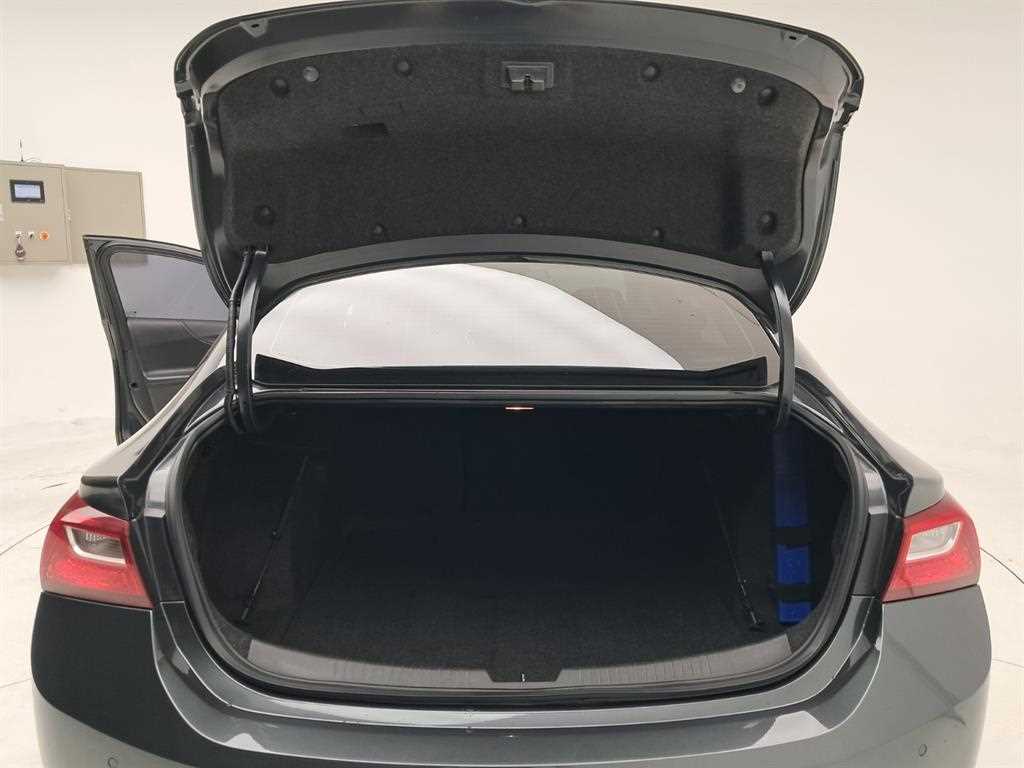 Chevrolet Malibu 2017 Gris - Importación desde Corea - HF Imports Iquique - Foto 18