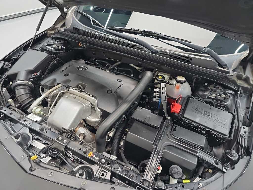Chevrolet Malibu - Vista 5