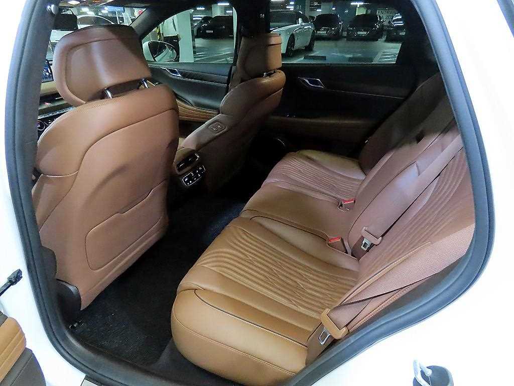 Genesis G80 - Vista 7