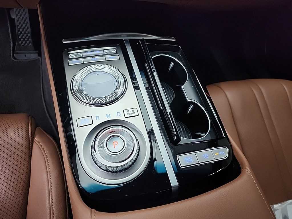 Genesis G80 - Vista 8