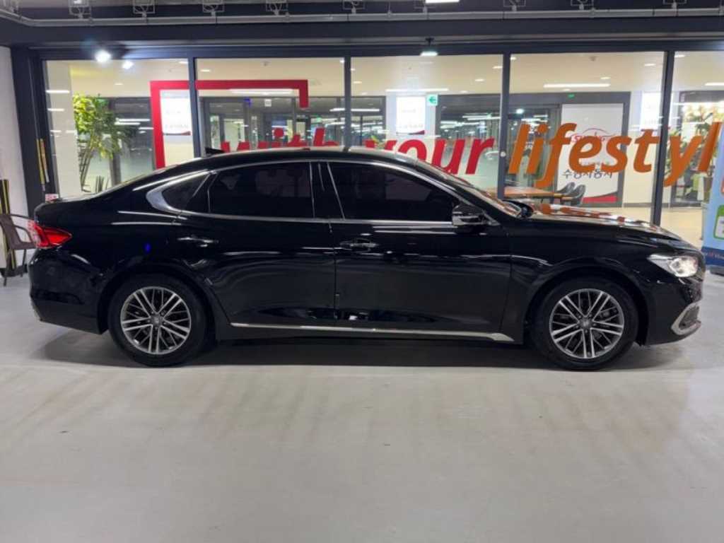 HYUNDAI Grandeur - Vista 3