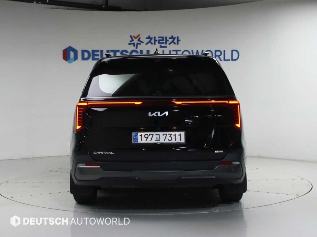 KIA Carnival - Vista 4