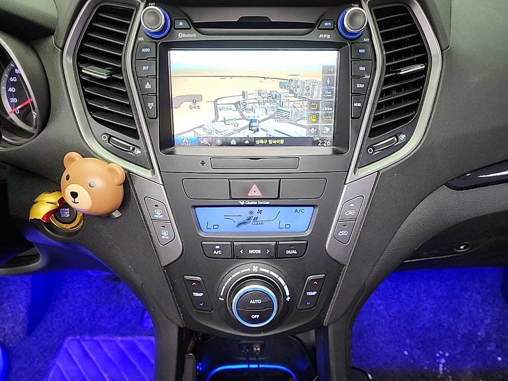 HYUNDAI Santa Fe - Vista 10