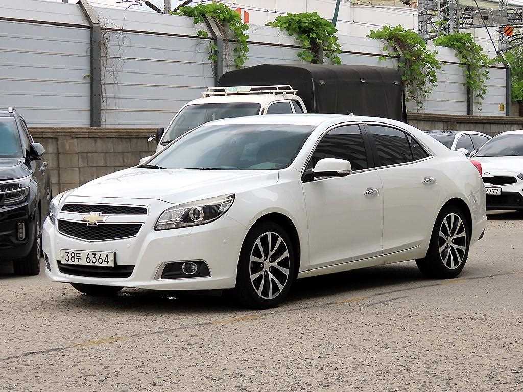 Chevrolet Malibu - Vista 2