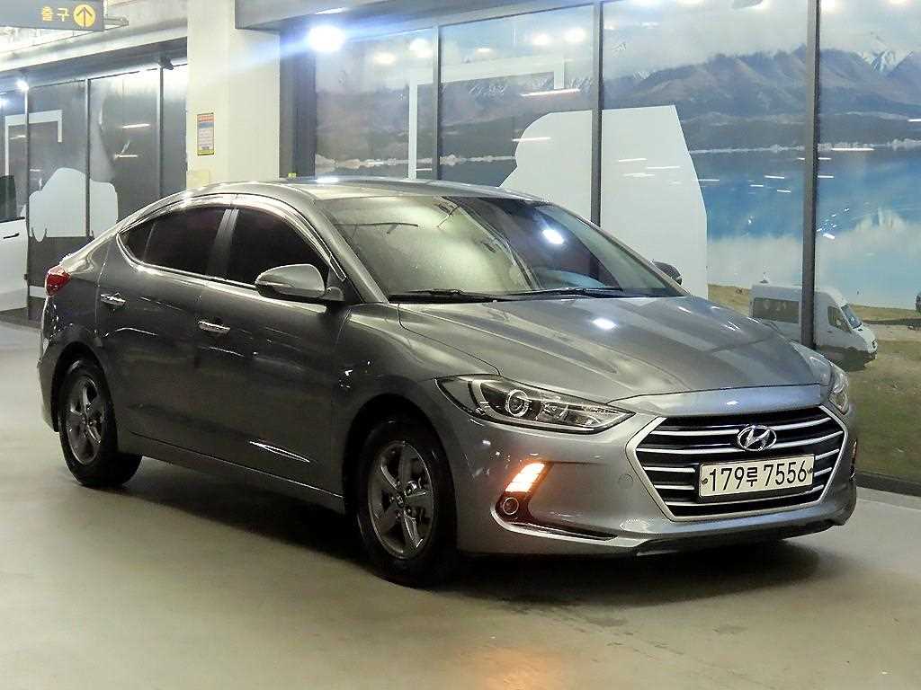 HYUNDAI Avante