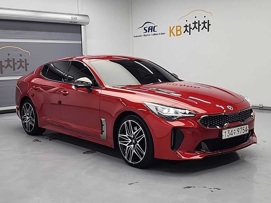 KIA Stinger - Vista 4