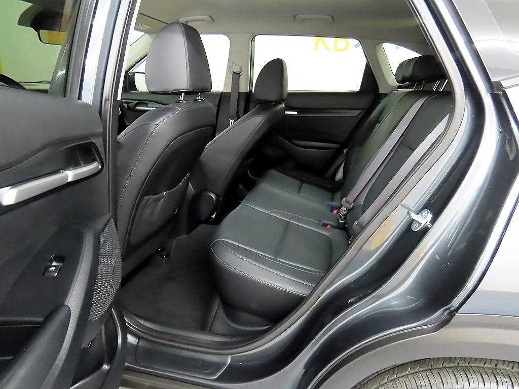 KIA Seltos - Vista 6