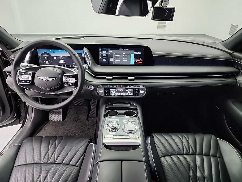 Genesis G90 - Vista 7