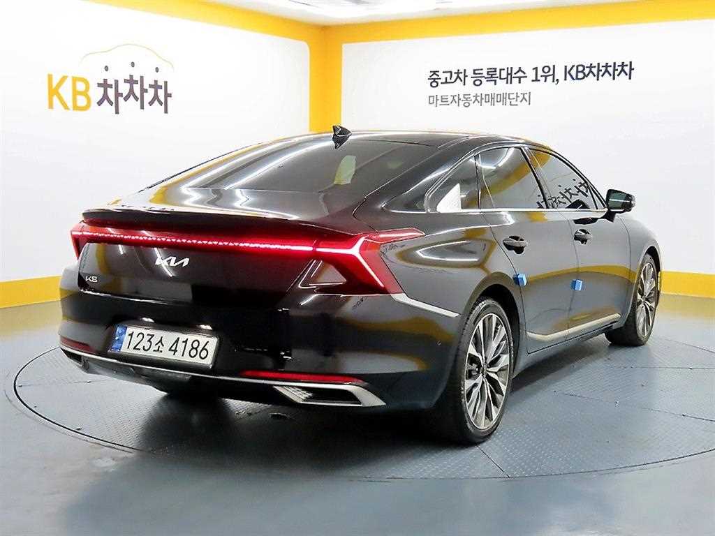 KIA K8 - Vista 4