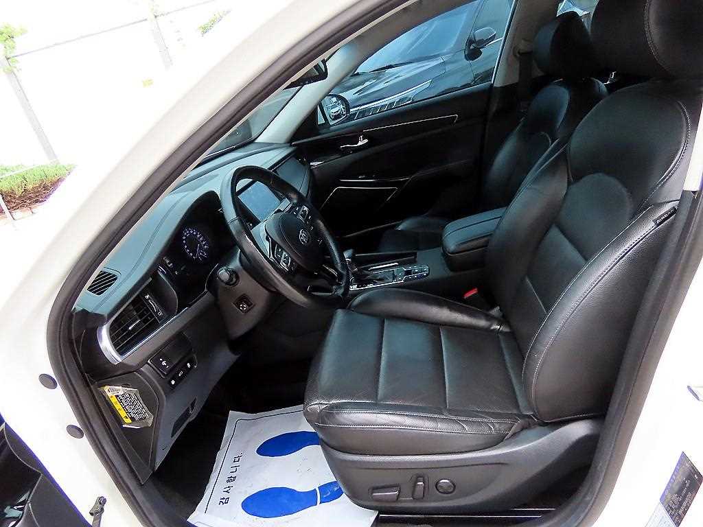 KIA K7 - Vista 5