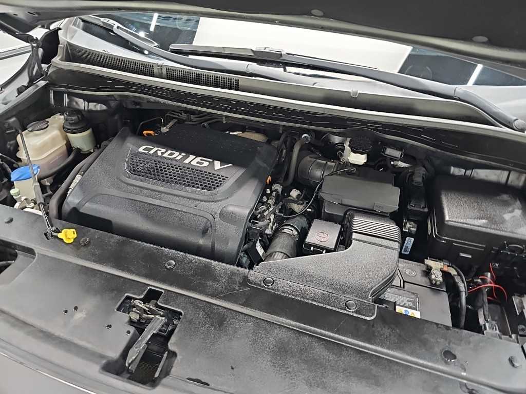 KIA Carnival - Vista 5