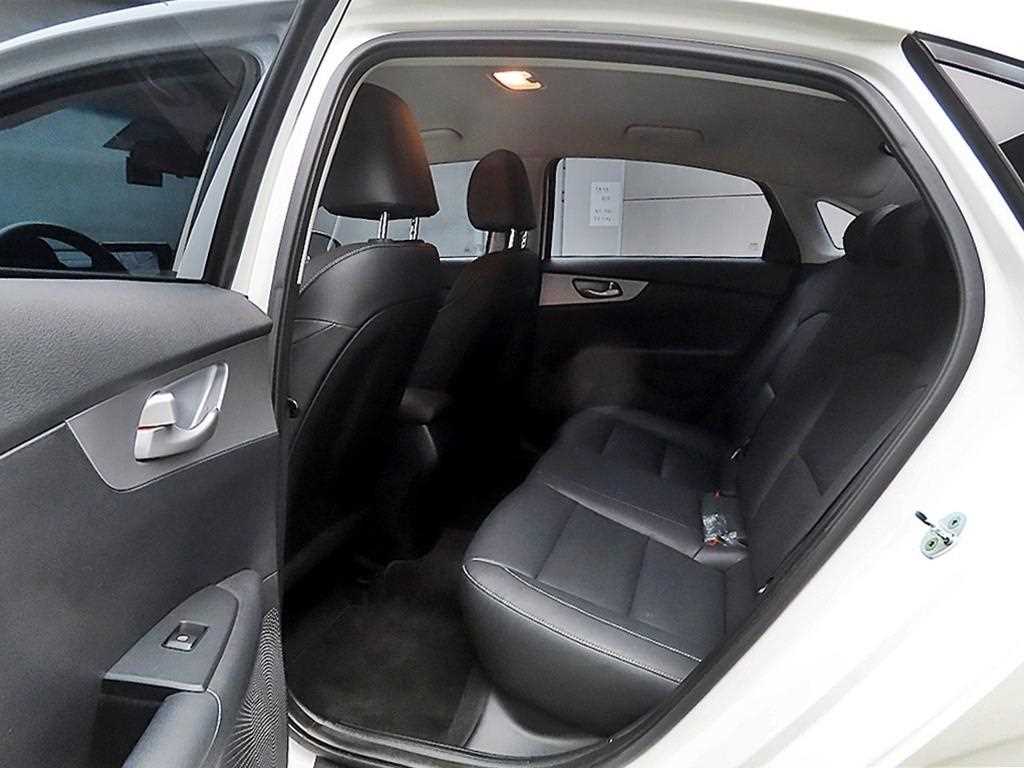 KIA K3 - Vista 6
