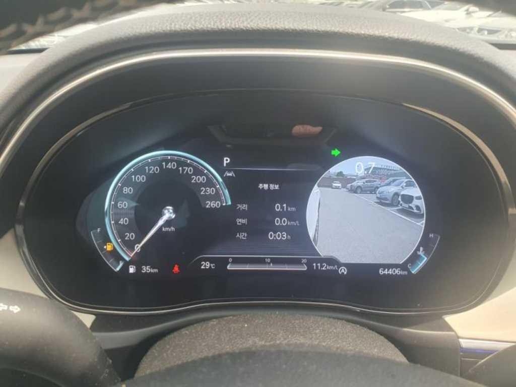 Genesis GV70 - Vista 9
