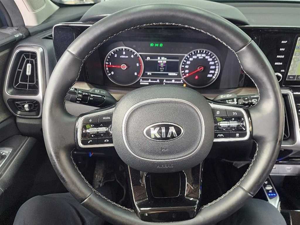 KIA Sorento - Vista 8