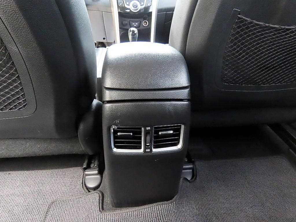HYUNDAI i30 2012 Blanco - Importación desde Corea - HF Imports Iquique - Foto 17