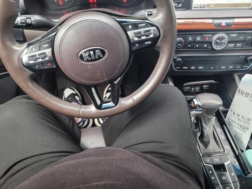 KIA K7 - Vista 4