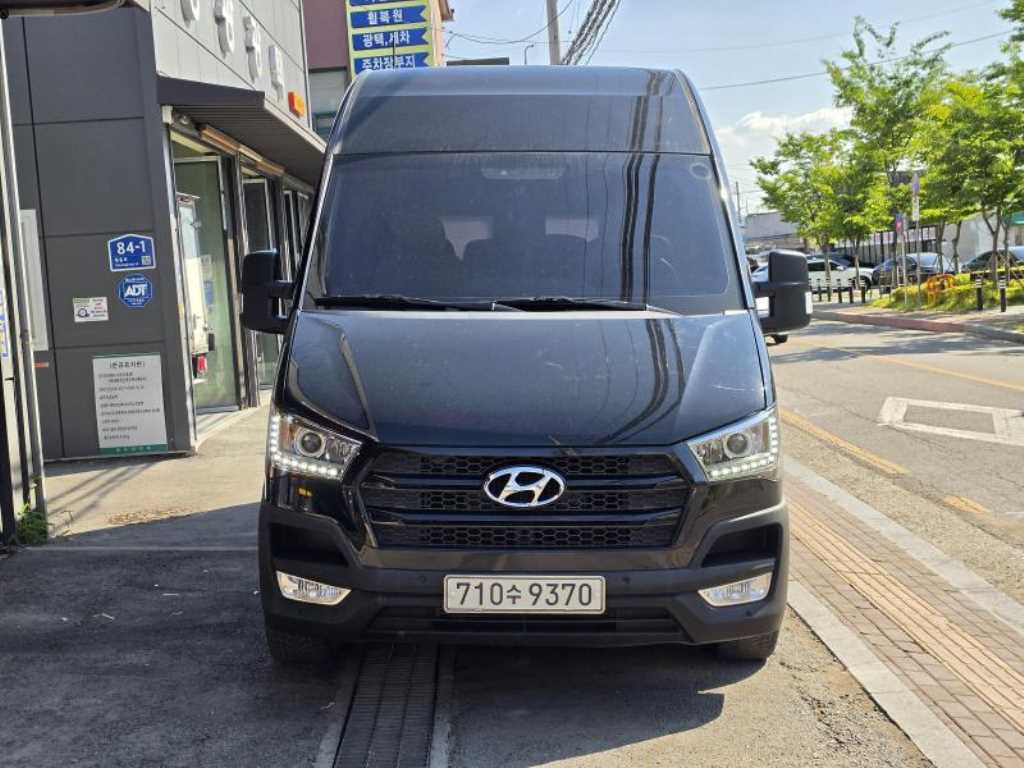HYUNDAI Solati - Vista 2